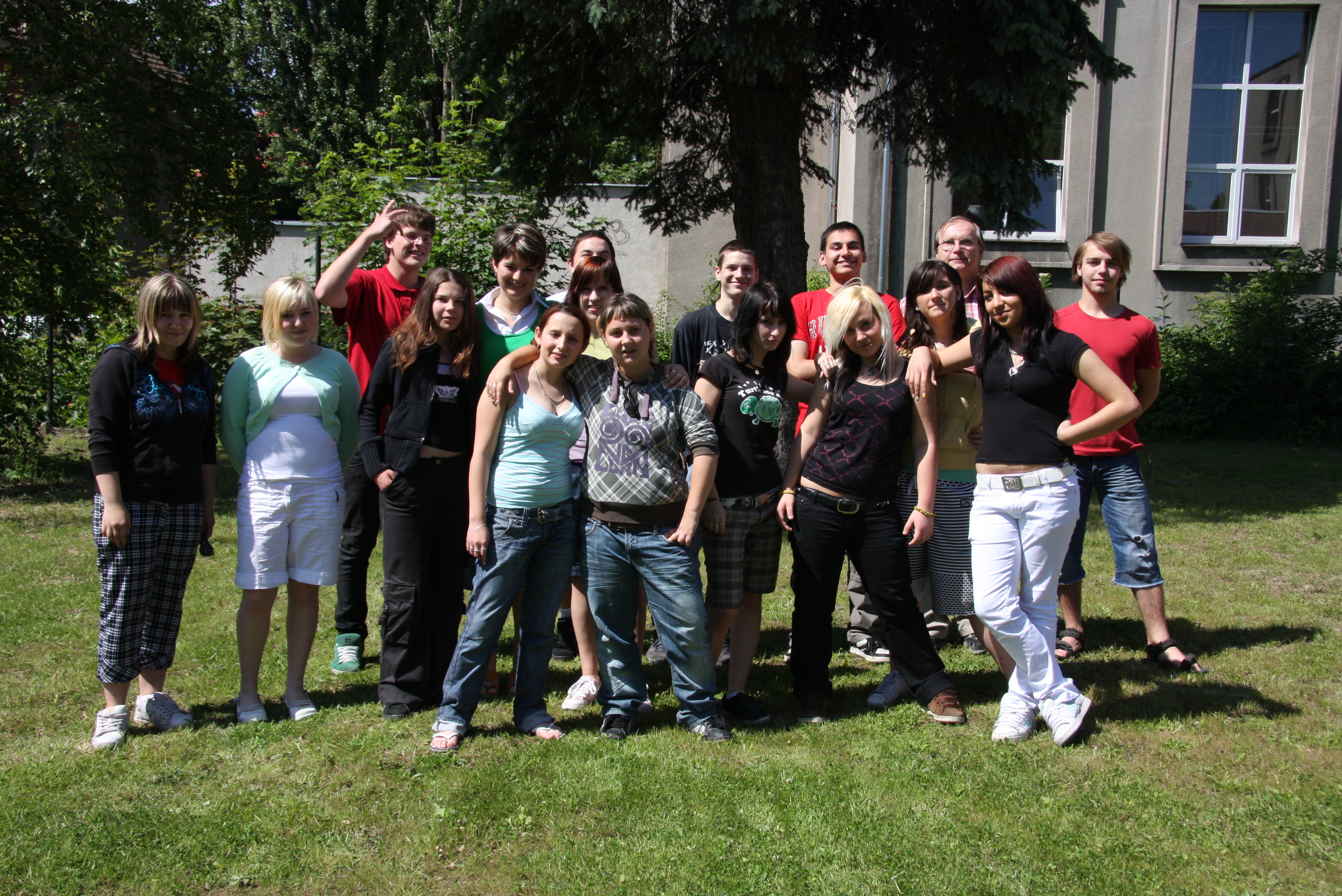 Červen 2009 - SOU Kladno P1 003.jpg